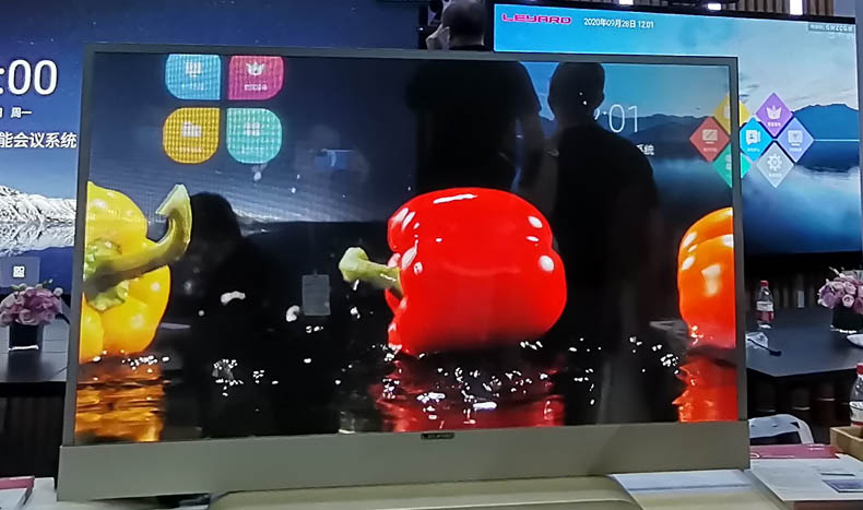 千亿级商显赛道冉冉升起,OLED透明屏缔造行业新增长点